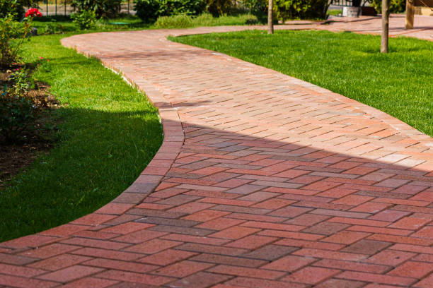 Best Driveway Borders and Edging Pavers in Lindsborg, KS